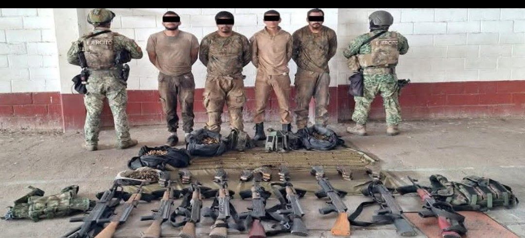 Tres muertos y seis detenidos, al enfrentarse presuntos pistoleros y fuerzas armadas en San Pedro, Navolato