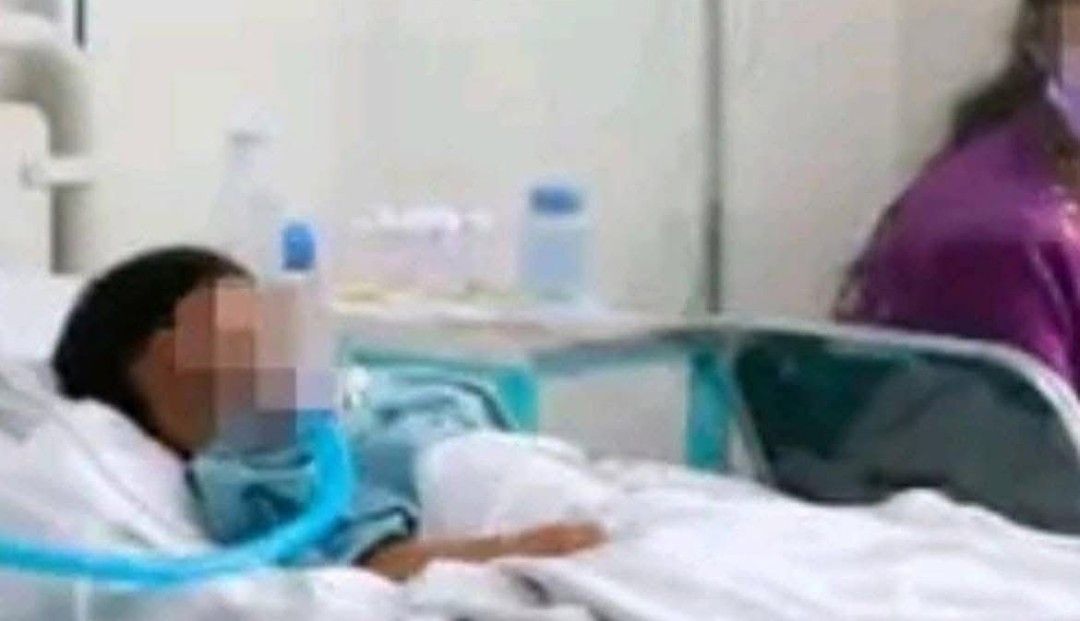 Hospitalizan de emergencia a niña de 10 años de edad que dió a luz, fue llevada por su pareja