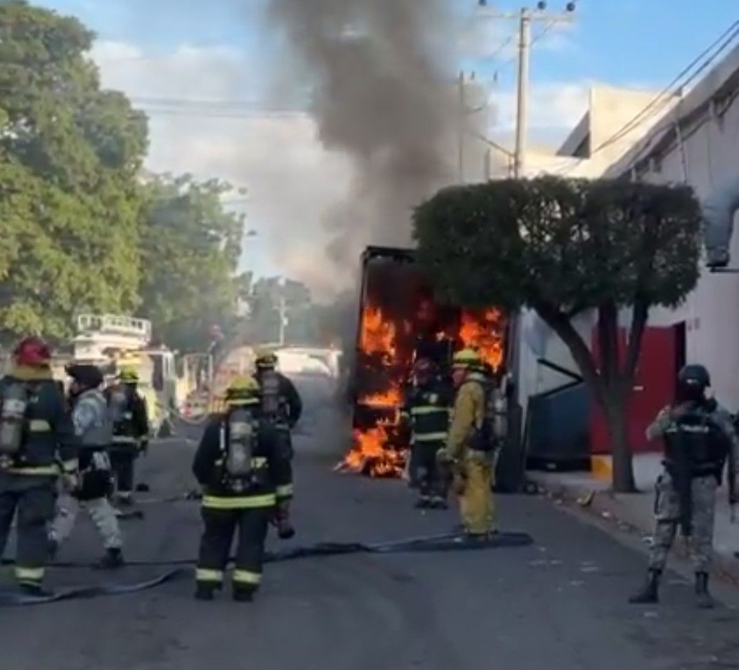 Desconocidos balean e incendian trailer con máquinas tragamonedas en Casino Circus