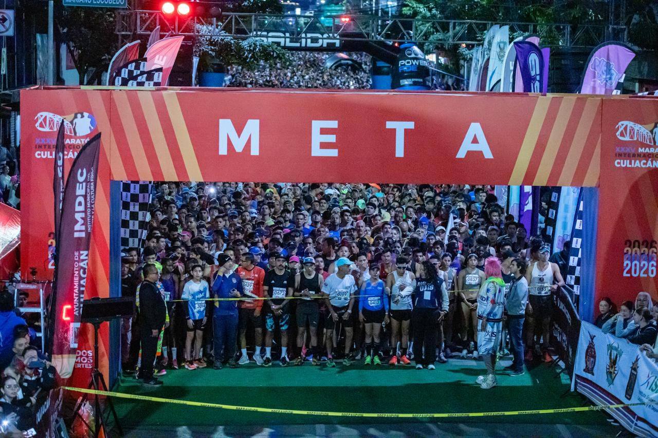 Con más de 4 mil atletas locales, nacionales e internacionales, el Gobernador Rocha dio el banderazo de salida del Maratón Internacional Culiacán 2026