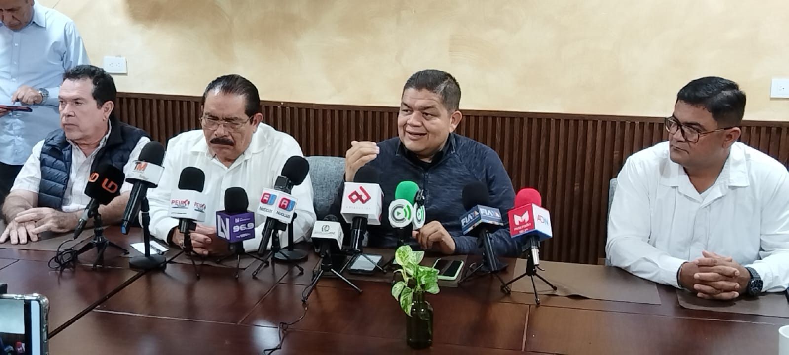 Altas cuotas obrero-patronales, empujan a microempresas a la informalidad: ADECEM