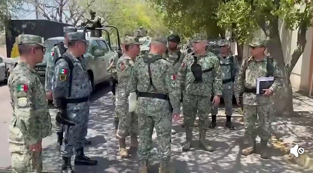 Visita relámpago, del secretario de la Defensa Nacional, General Ricardo Trevilla a Culiacán