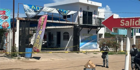 Asesinan a dos personas en autolavado en el sector Los Ángeles