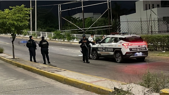 Motociclista muere al chocar contra la guarnición en el Desarrollo Urbano Tres Ríos